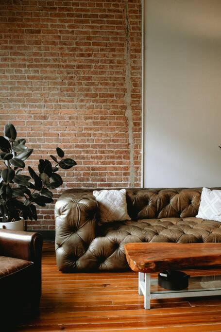 The 511. A Luxury Loft On State St. Bristol Exterior photo